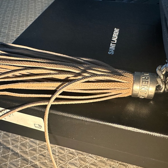 Beige Lou Mini YSL Camera Bag
100% Authentic, dust bag & box included - Picture 10 of 12